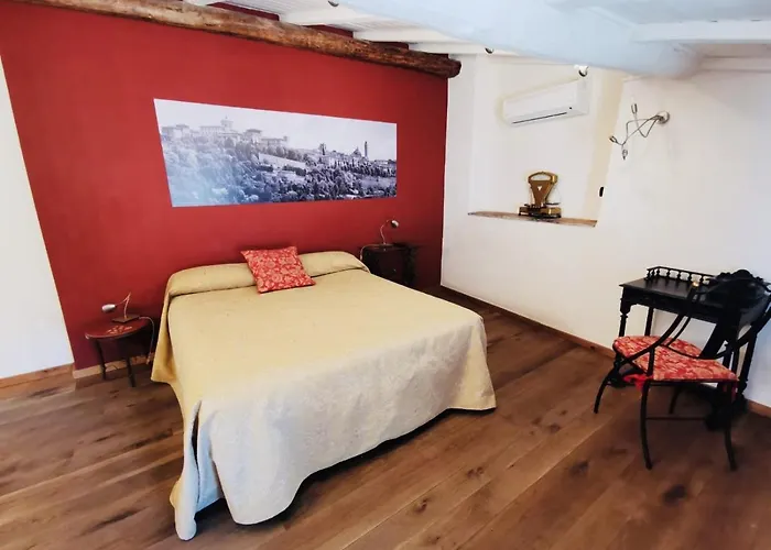 Angolo Del Poeta 4* Bergamo