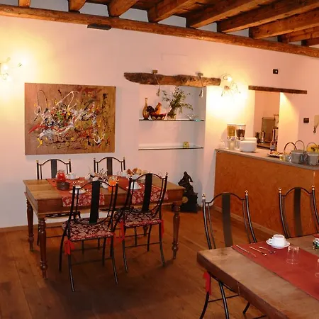 Angolo Del Poeta 4* بيرغامو