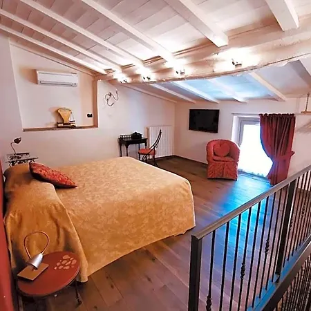 Angolo Del Poeta 4*