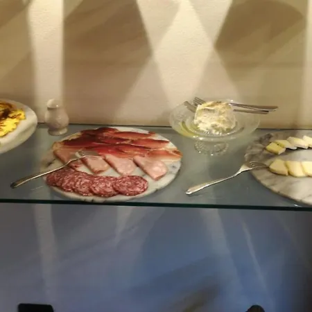 Alojamento de Acomodação e Pequeno-almoço Angolo Del Poeta