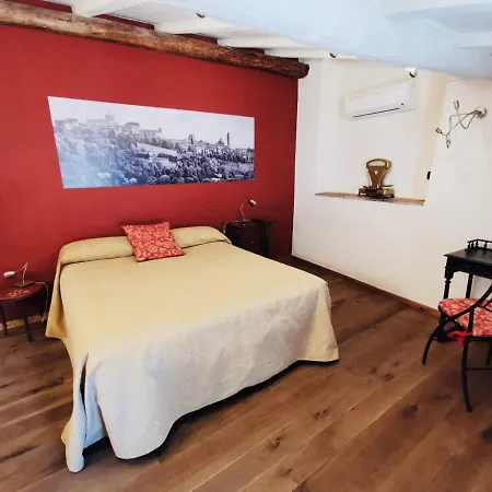 Angolo Del Poeta 4* Bergame