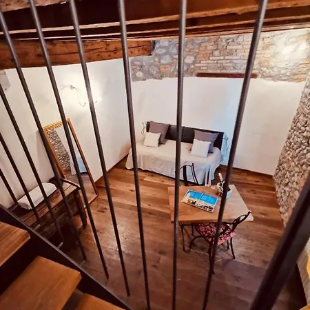 Angolo Del Poeta بيرغامو