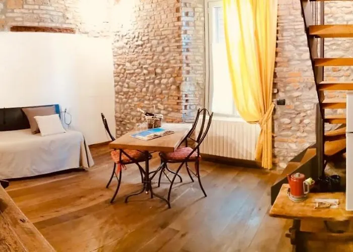 Angolo Del Poeta Bed & Breakfast